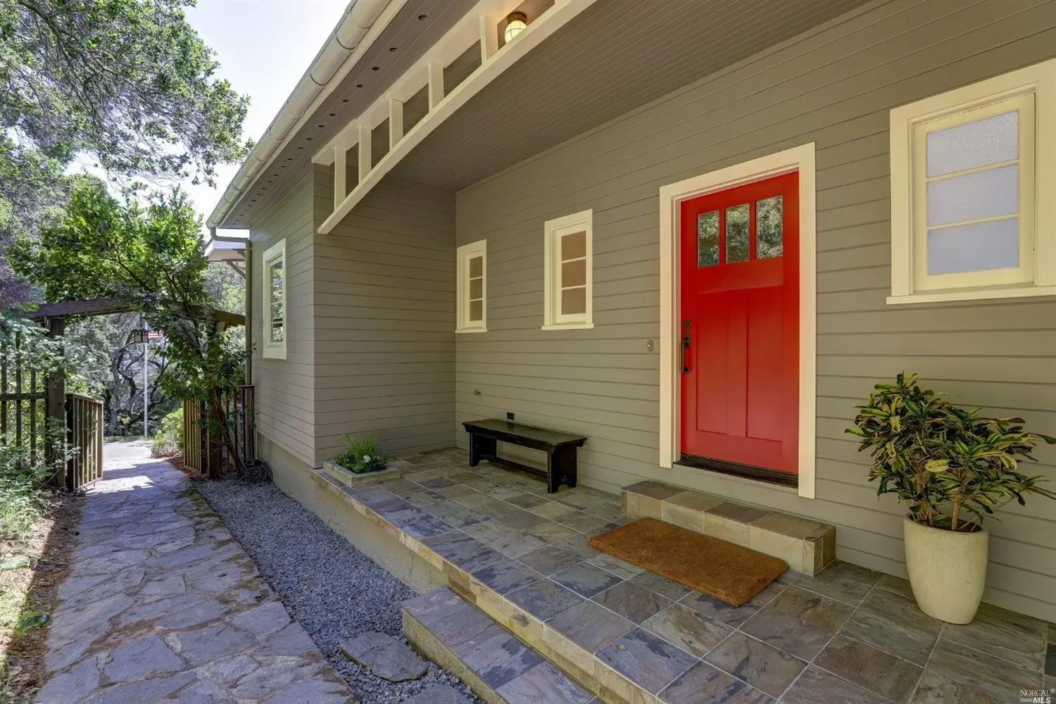 116 Winding Way