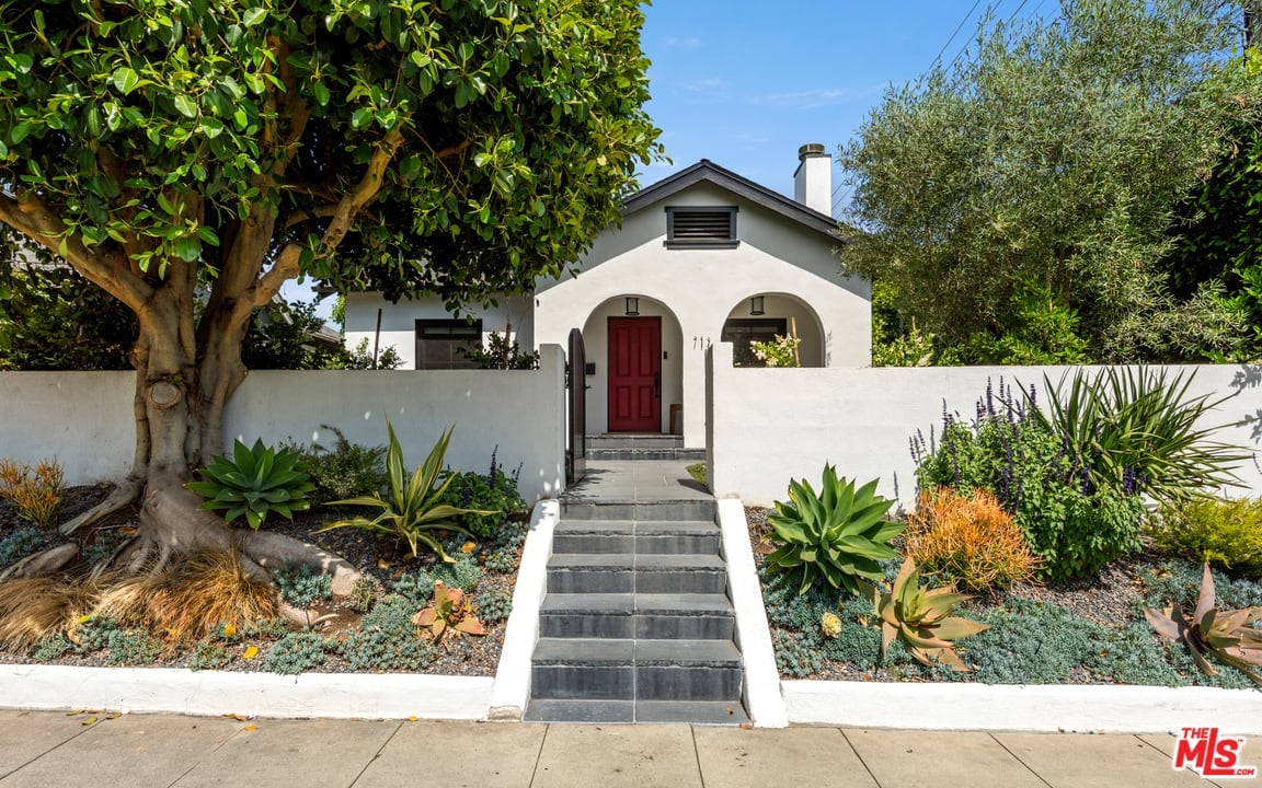 712 N Sierra Bonita Ave
