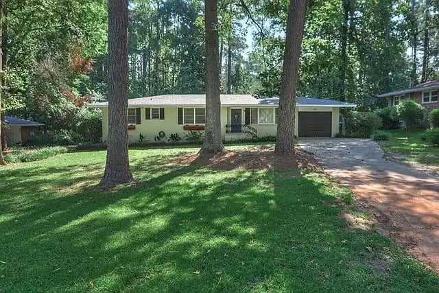 508 Henderson Dr