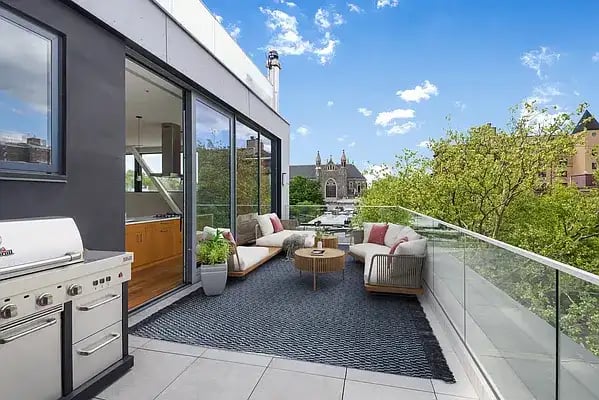 480 Degraw Street Unit: PHB