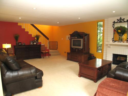 4425 Whitsett Ave 219
