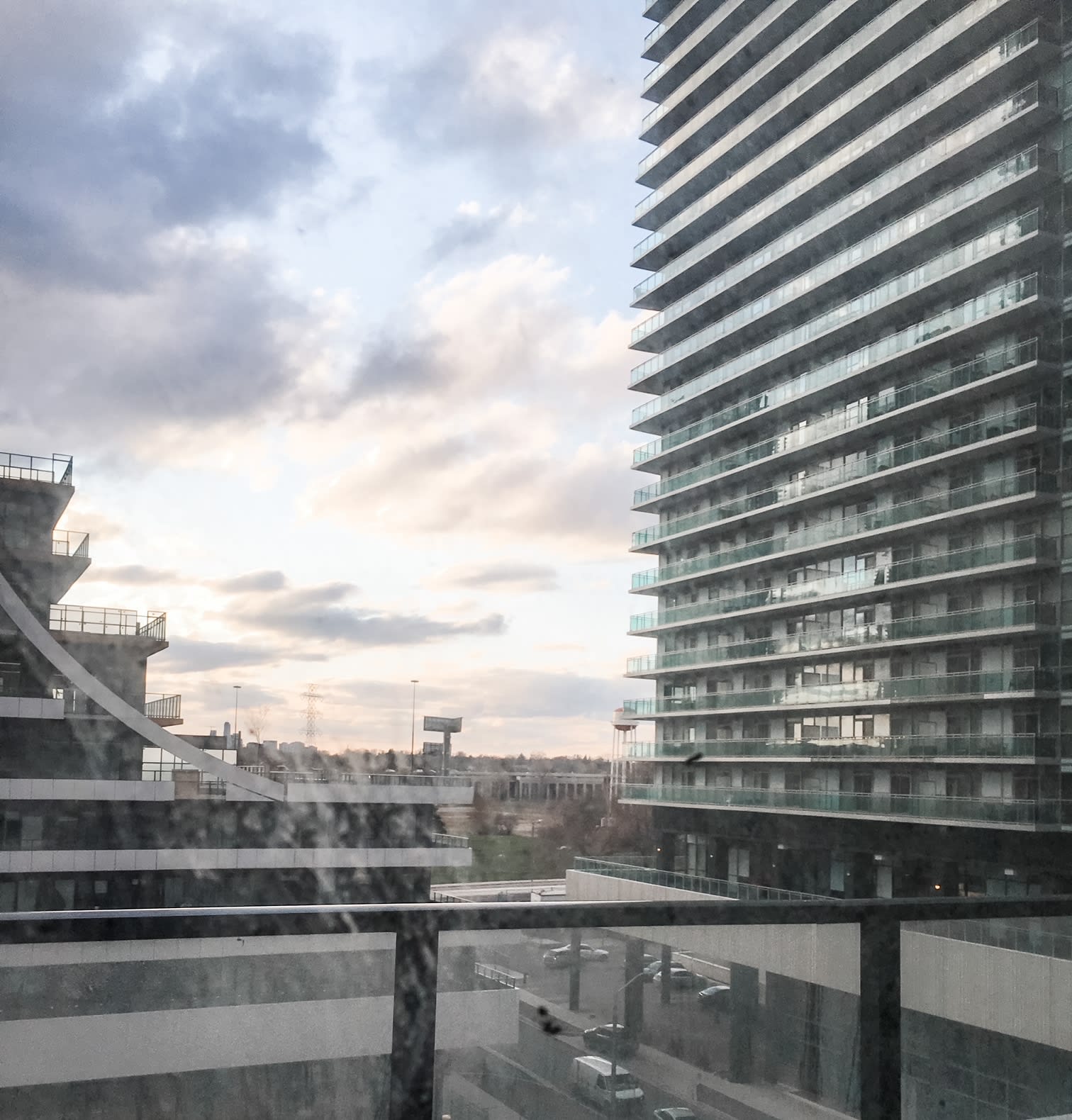 20 Shore Breeze Dr, Unit 503
