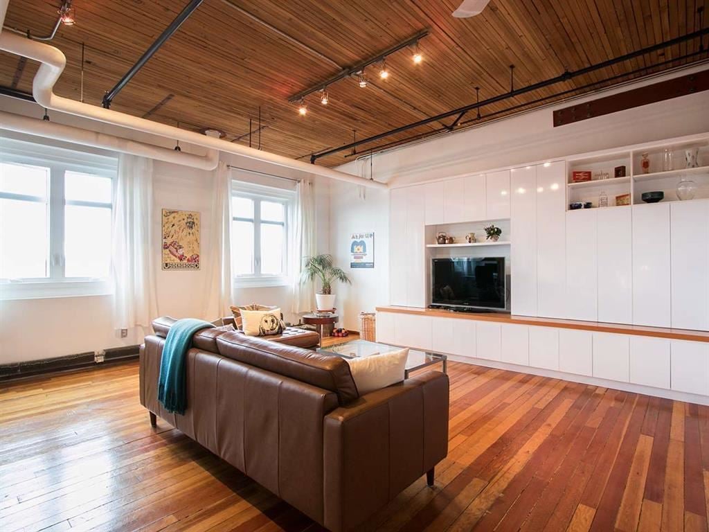 325-2556 E Hastings St