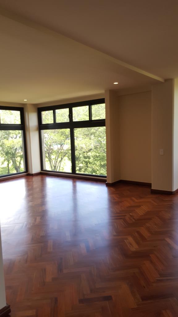 Remodeled Full Floor Condo, Escazu, San Jose