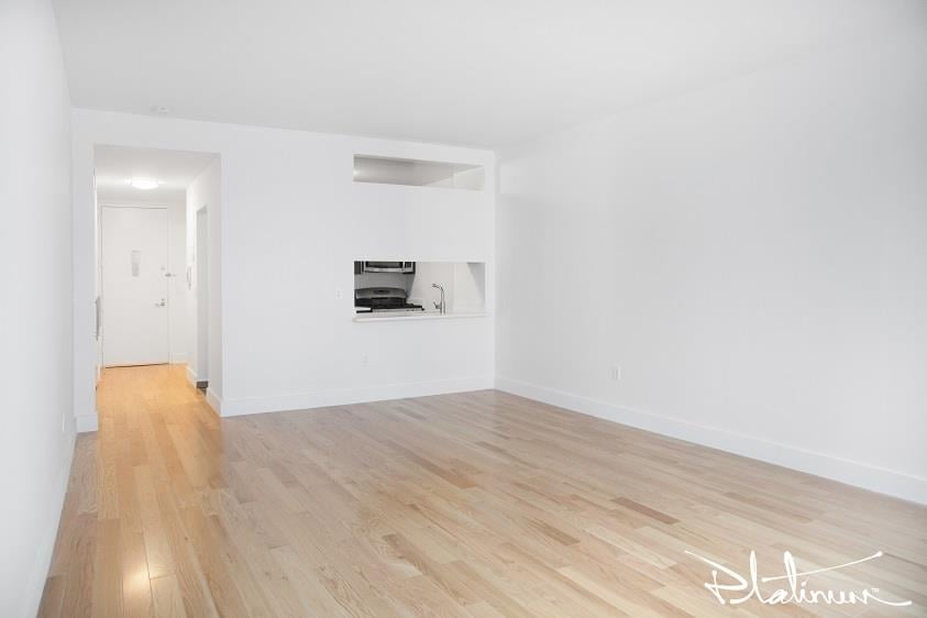 116 John Street, Apt 1601
