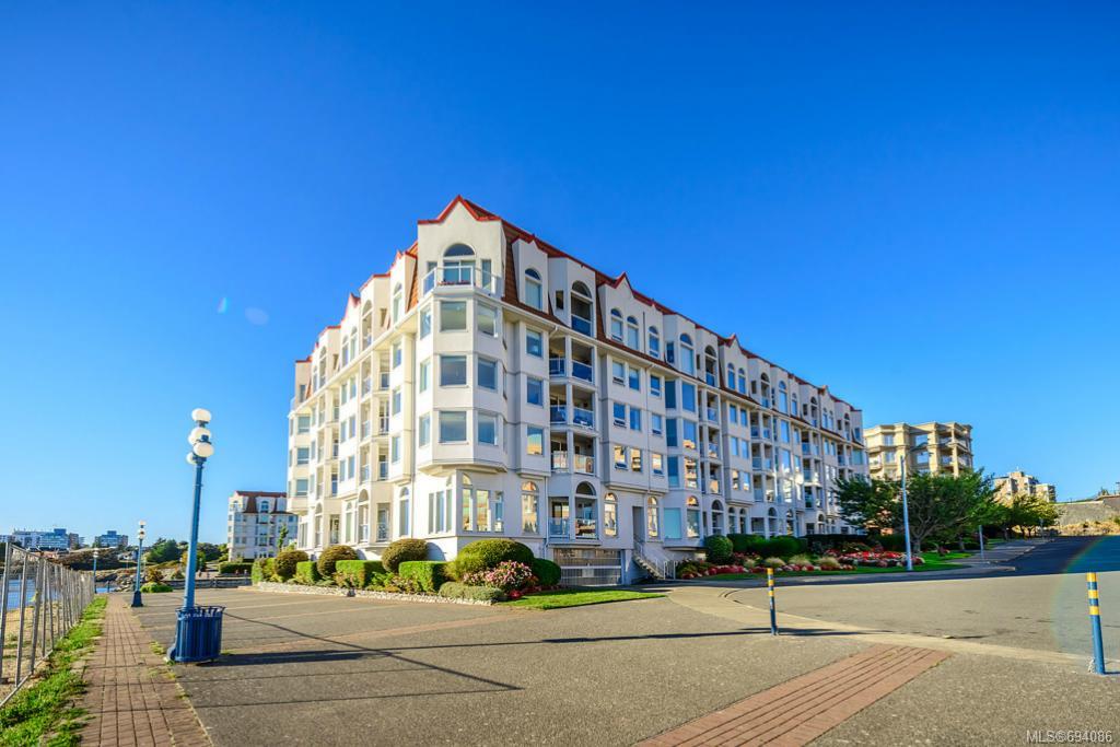 412-10 Paul Kane Pl