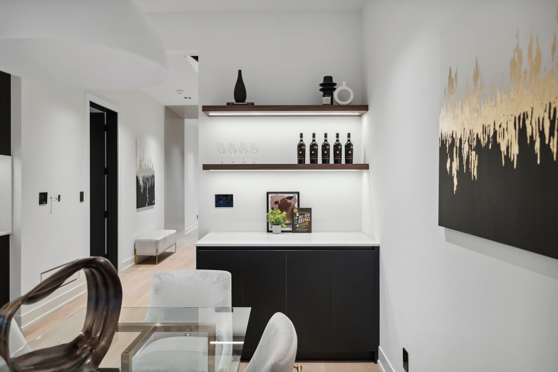 15 Broadview Ave