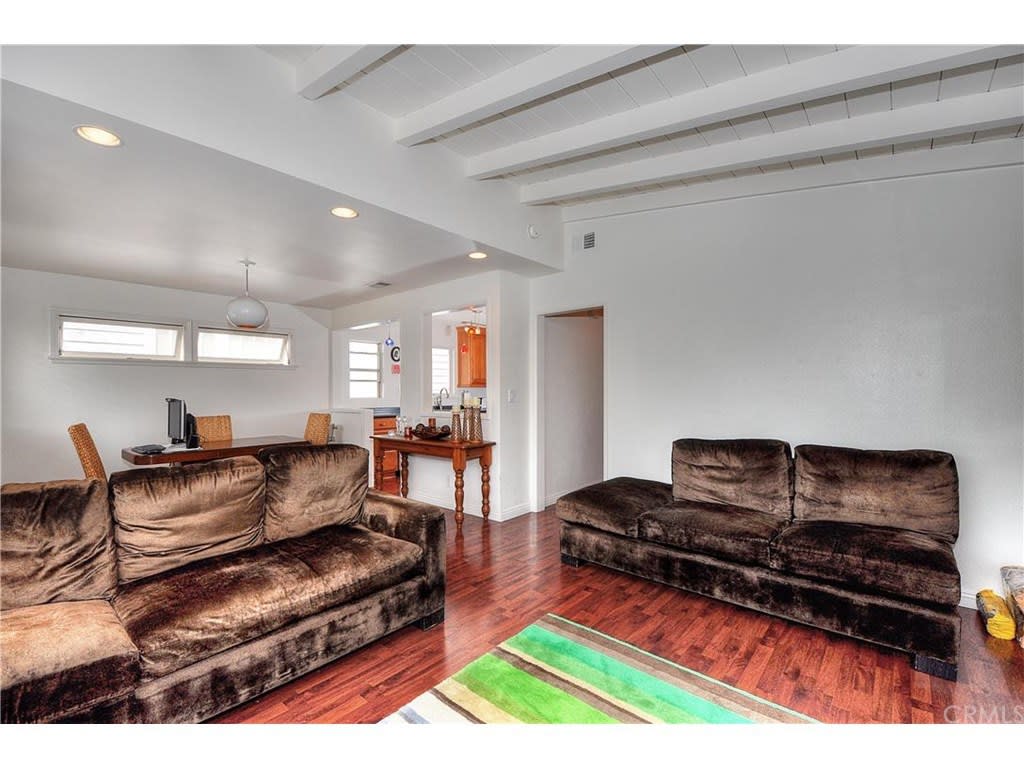 420 Poinsettia Ave