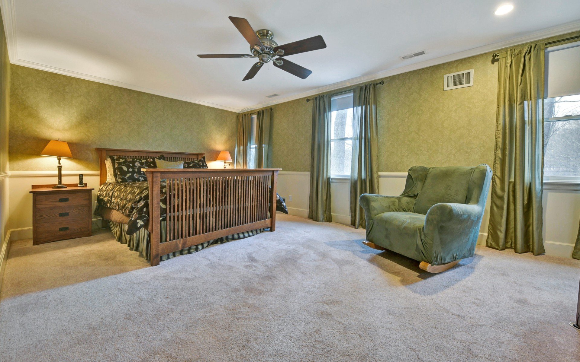 8 Anona Dr