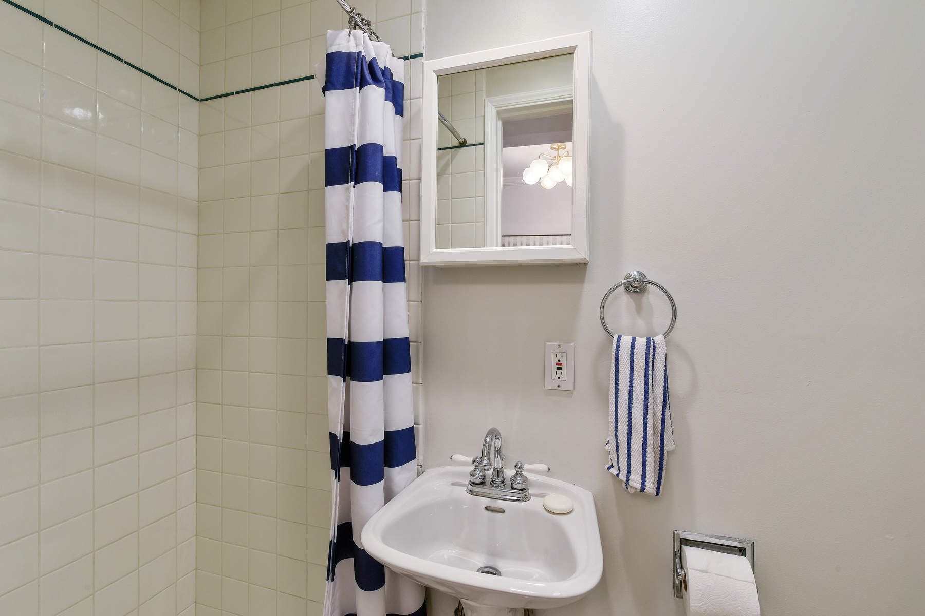 Wonderful Edwardian Style Condominium