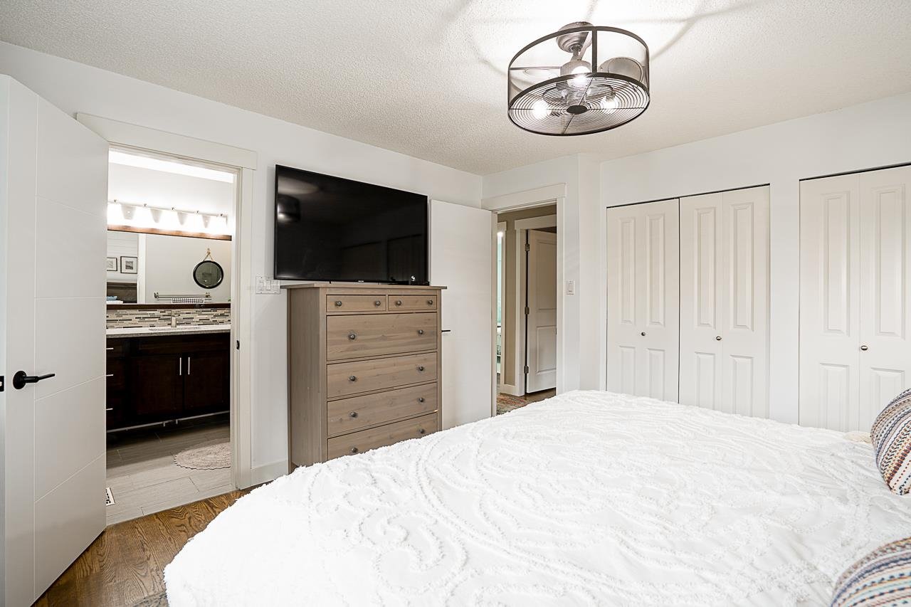294 W Murphy Dr
