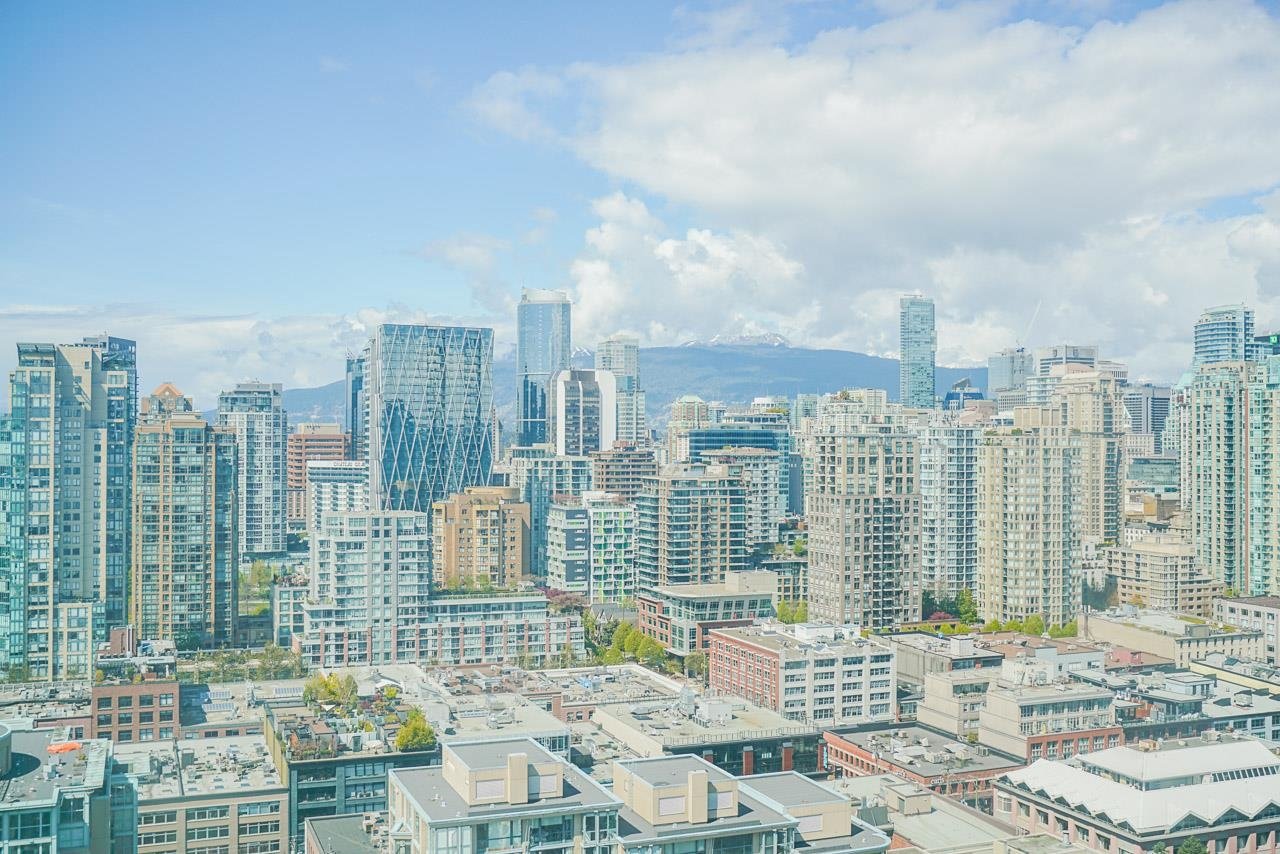 3205-1199 Marinaside Crescent, Vancouver
