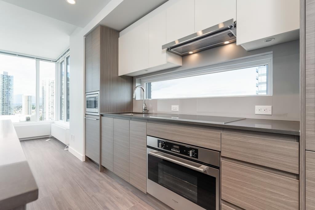 2209-13615 Fraser Hwy