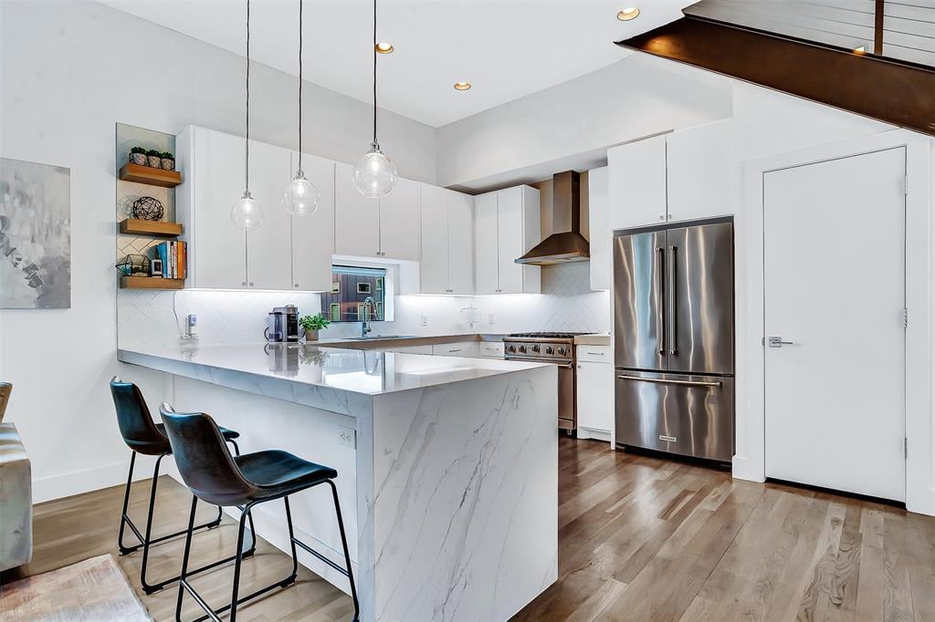 1847 Summit Ave, #2D