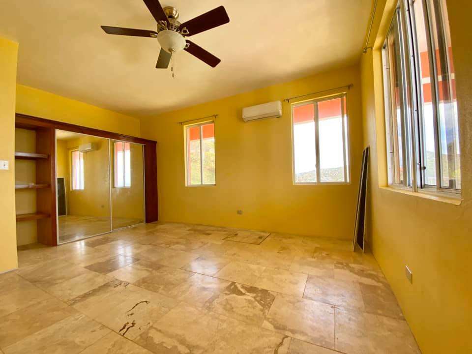 684 1 Bedroom in Fat Hog's Bay