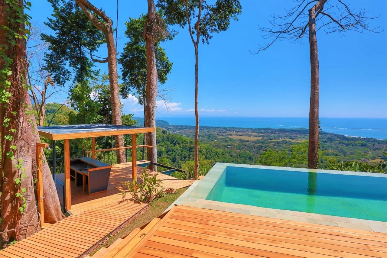 Award Winning Teak Home With Ocean Views