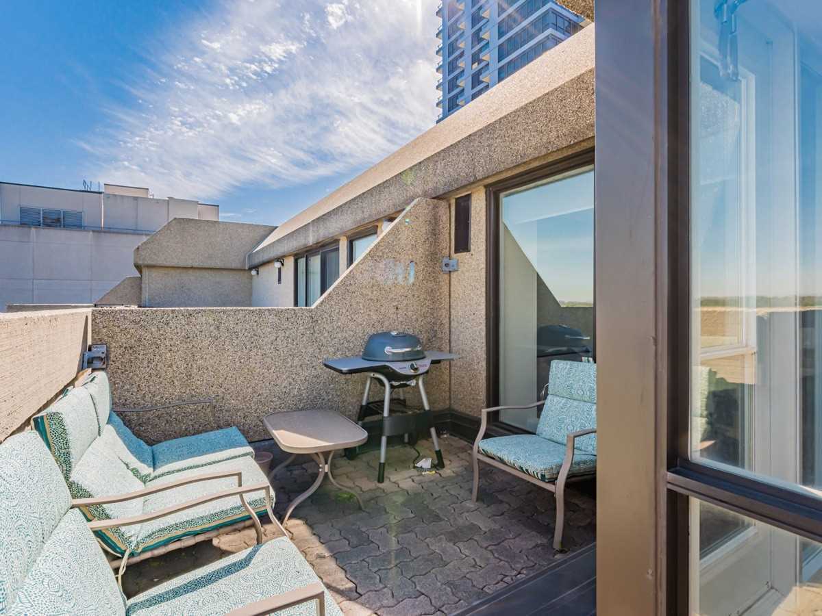 360 BLOOR ST E PH 5