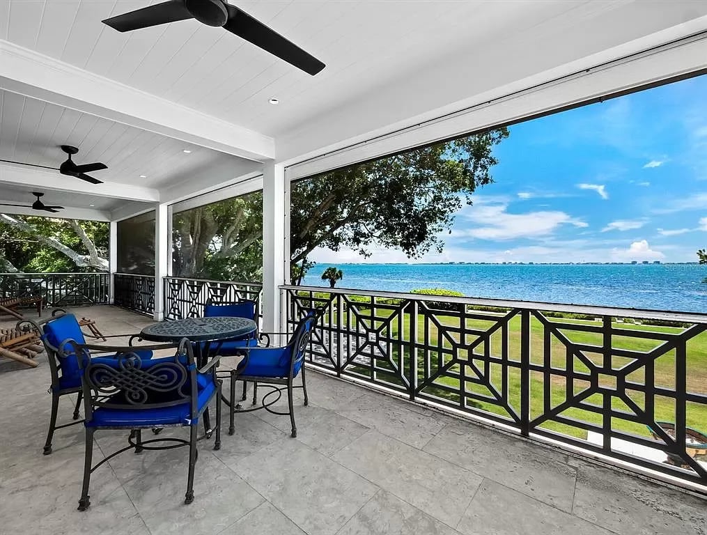 4223 Bay Shore Rd