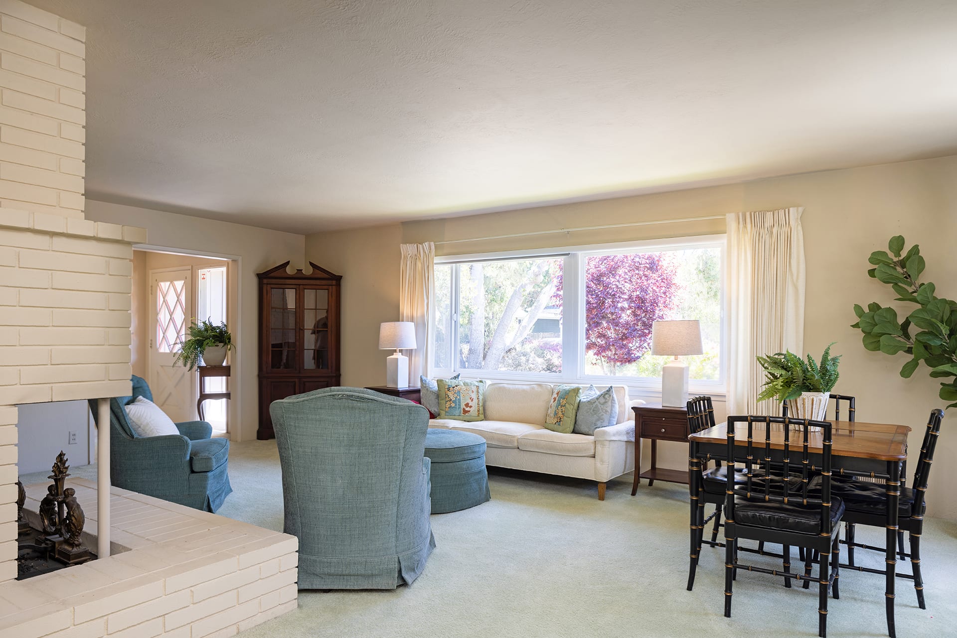 Pebble Beach Living - 1049 Rodeo Road