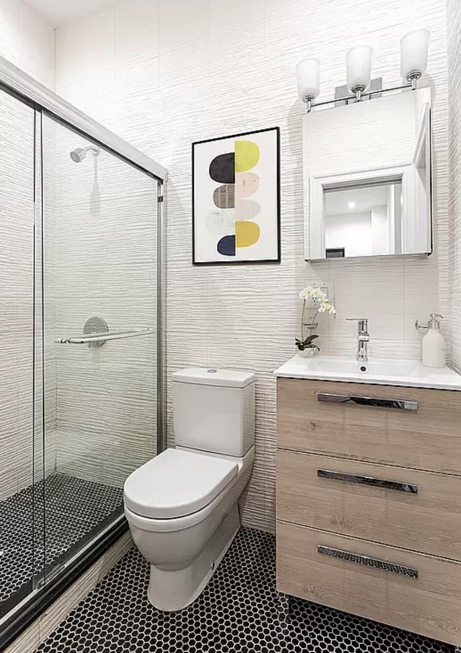 31 Saint Marks Place, Apt 6