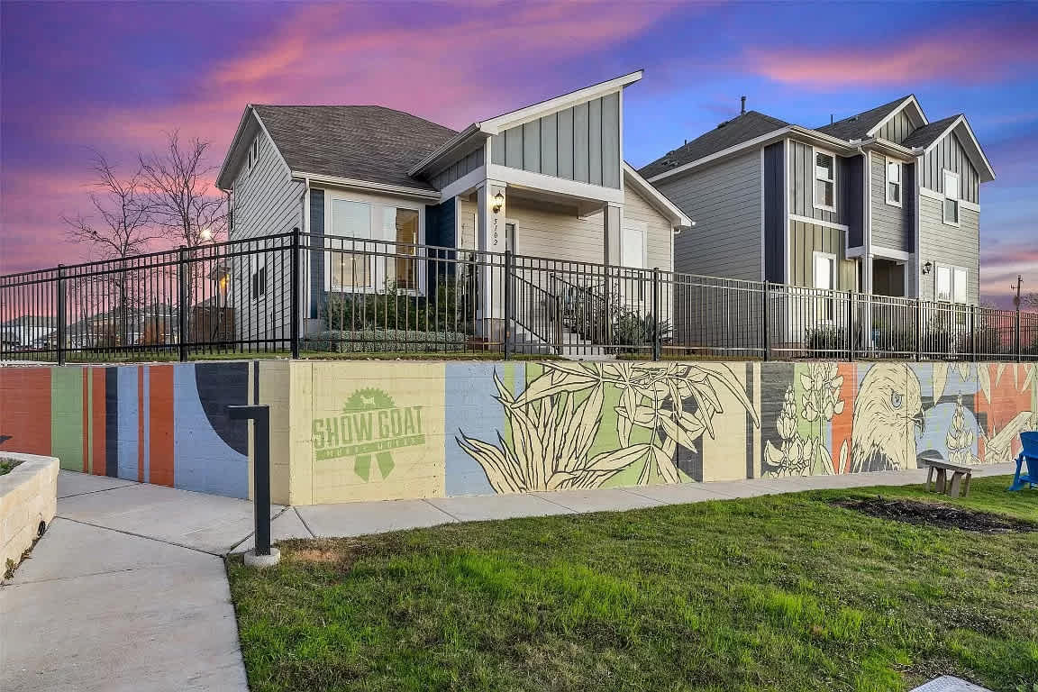 5102 Star Jasmine Ct