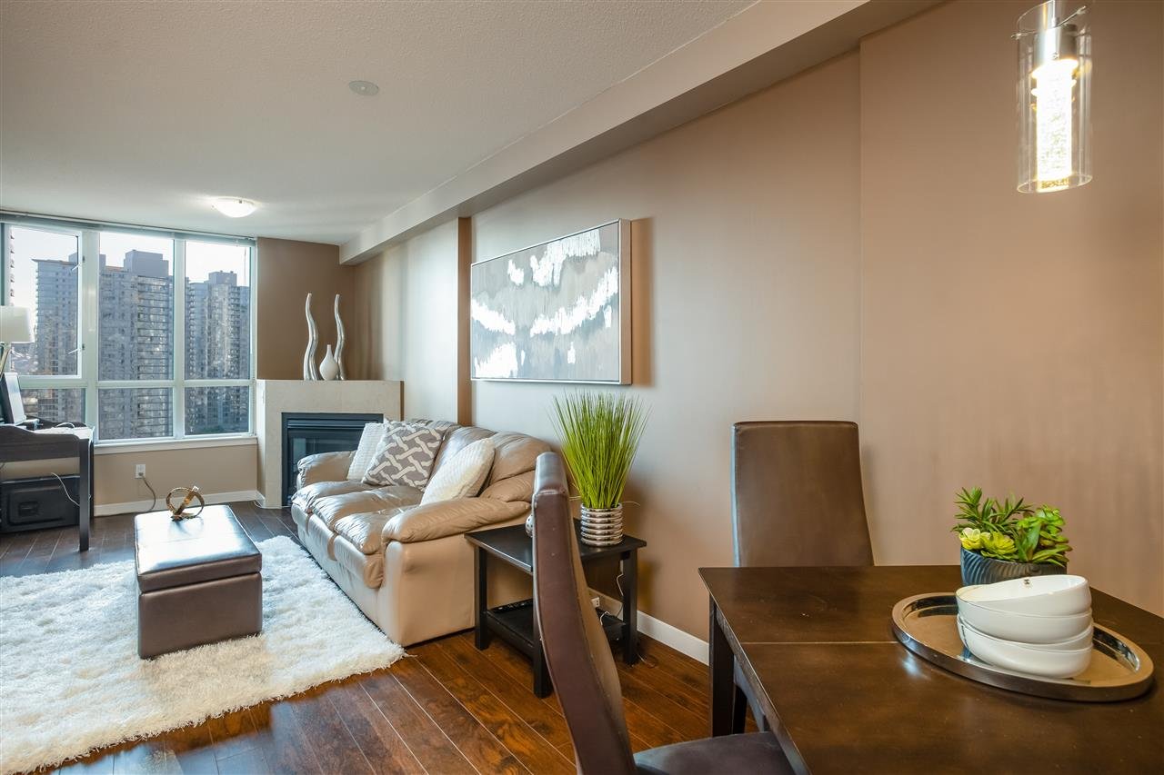 2001-63 Keefer Pl