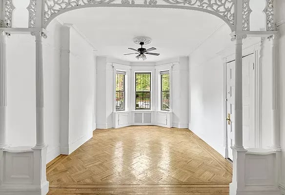 317 Bainbridge Street Unit: 2