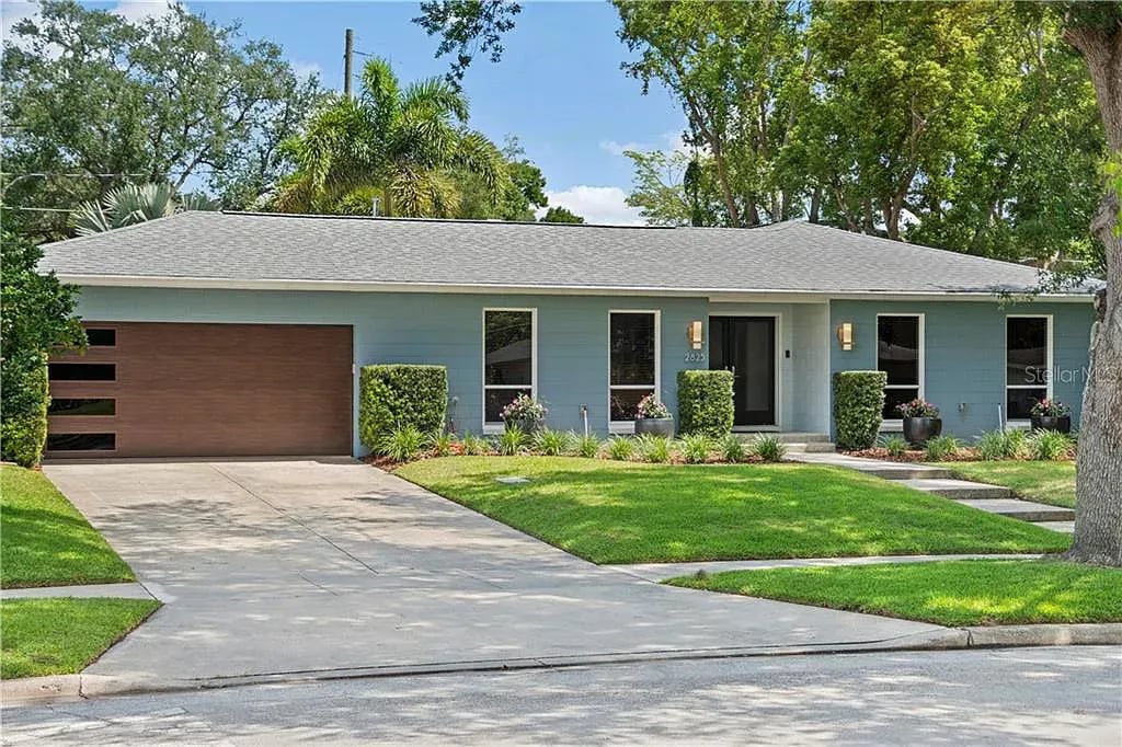 2825 LAKE ARNOLD PL
