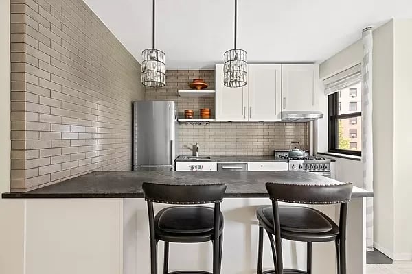 361 Clinton Avenue Unit: 6H