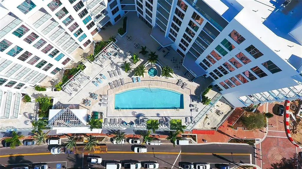 111 S Pineapple Ave #507