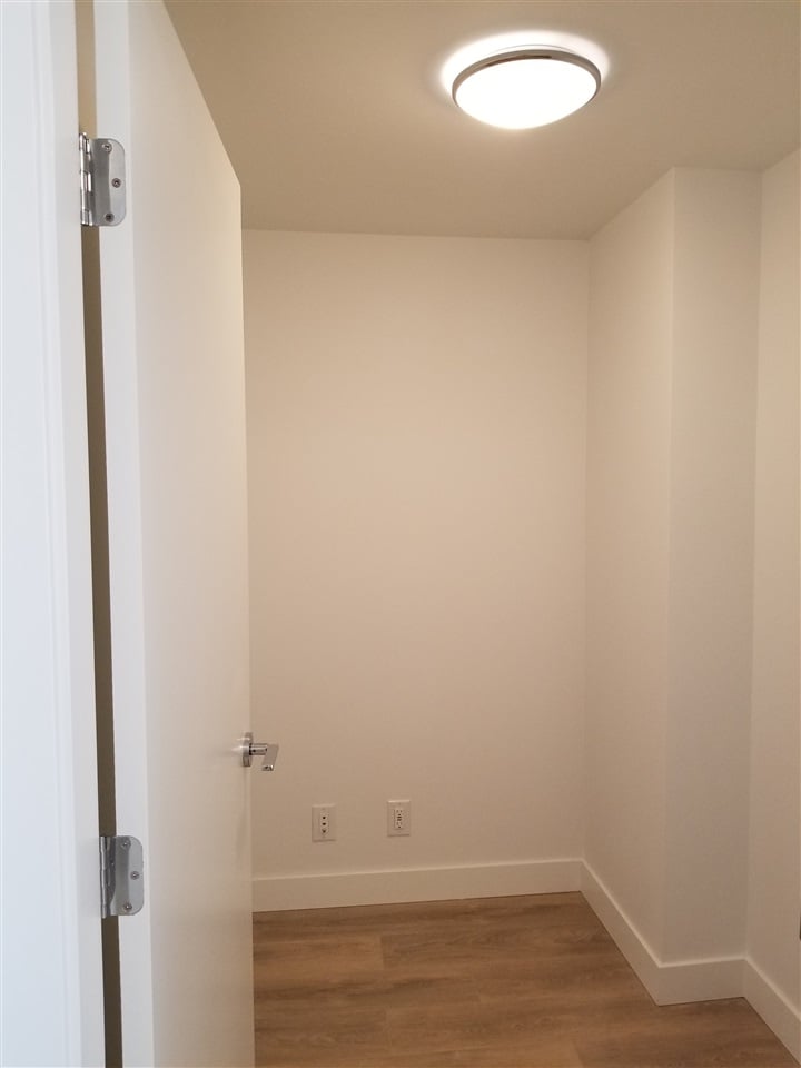 615-3557 Sawmill Cres