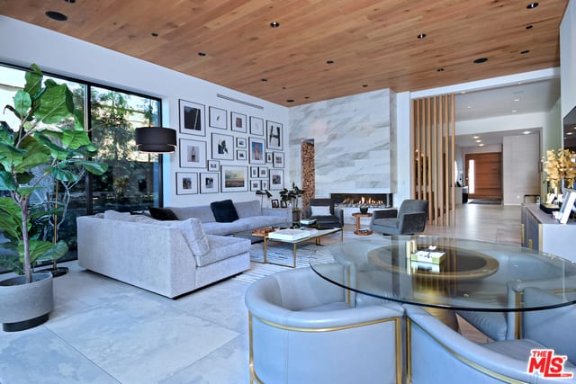 351 N La Jolla Ave