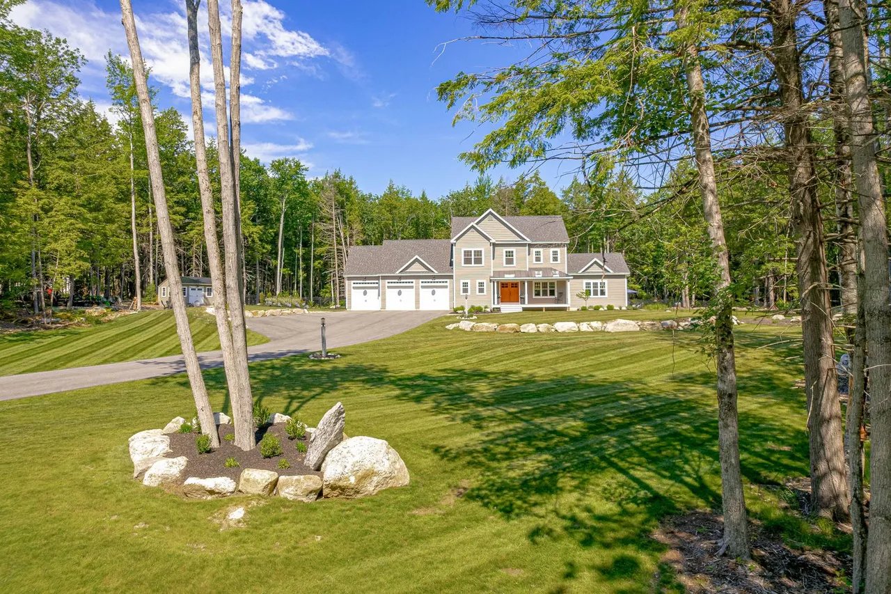 Home for Sale – 23 Amber Way, North Yarmouth – $1,295,000