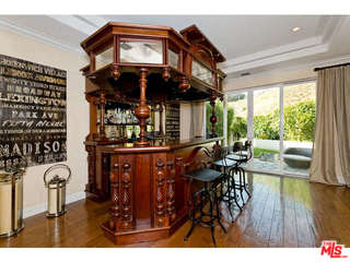 23963 De Ville Way