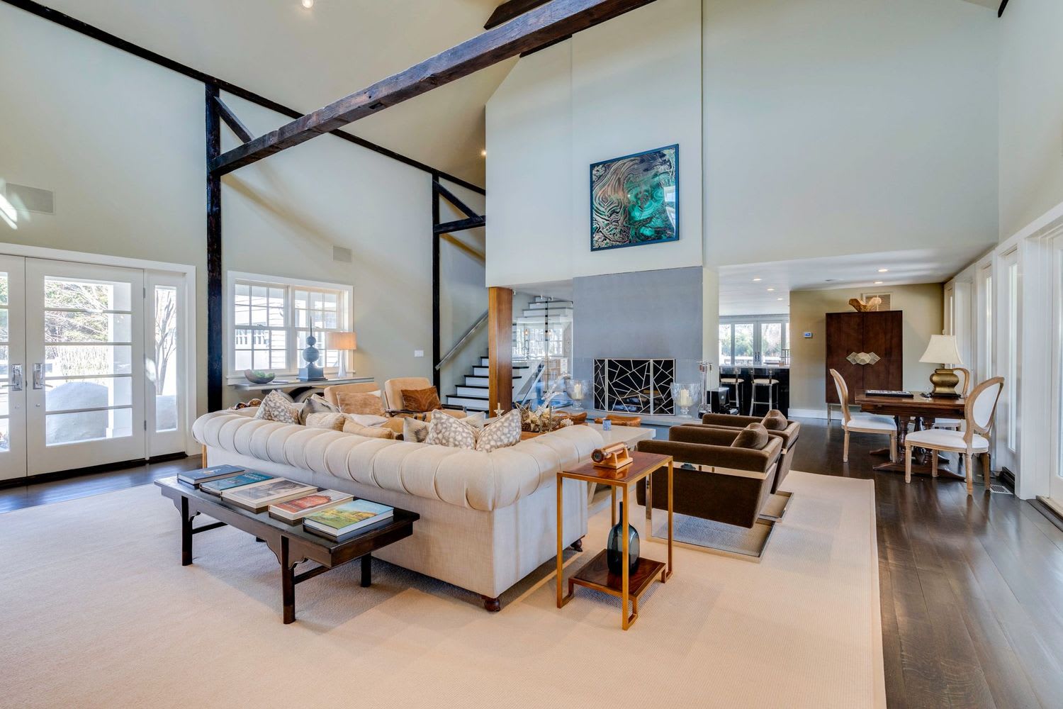 Upscale, Updated Sag Harbor Farmhouse in Waterfront Neighborhood