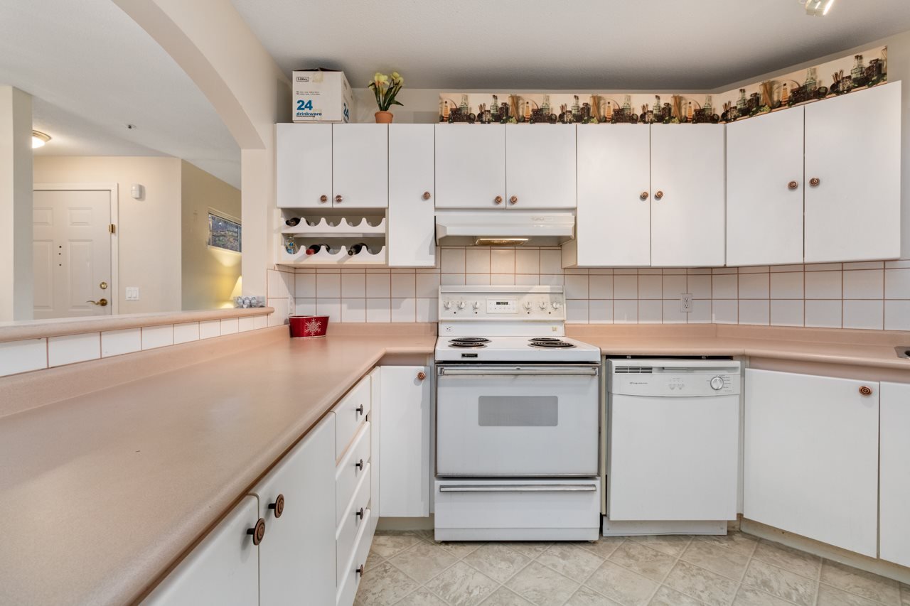 105-2975 Princess Cres