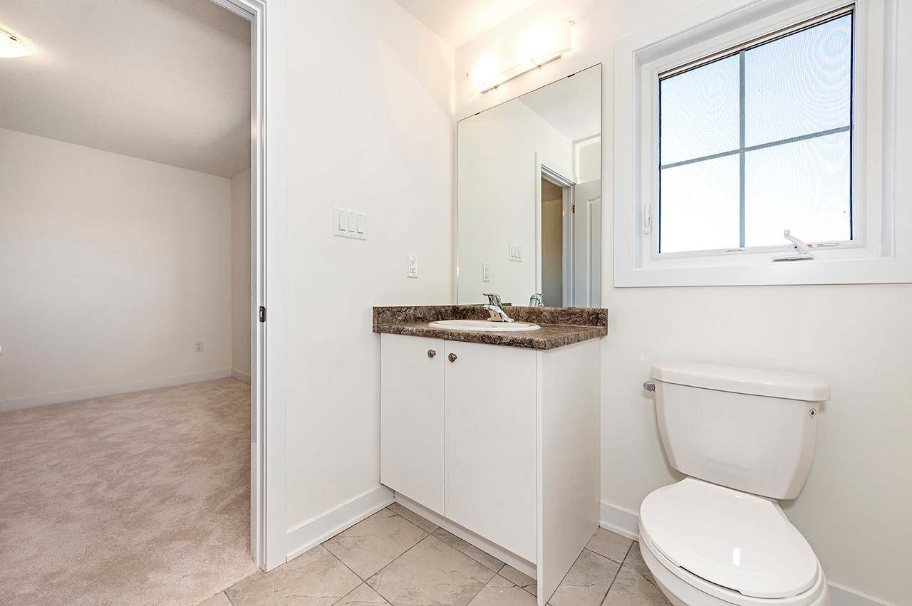 194 Aviron Cres
