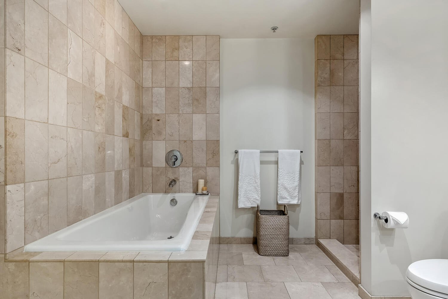 500 106th Avenue NE, Unit 601