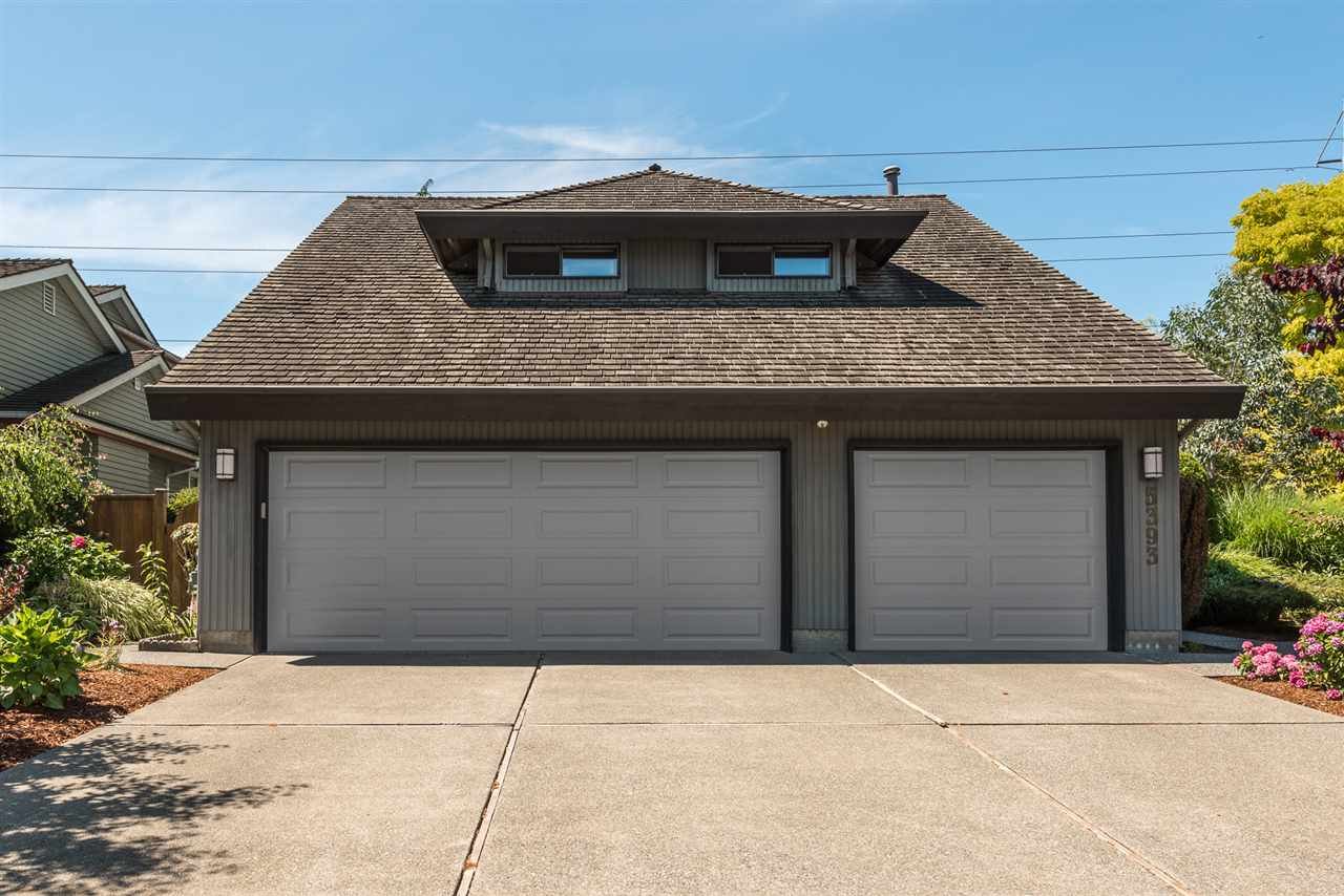 5393 Wildwood Cres