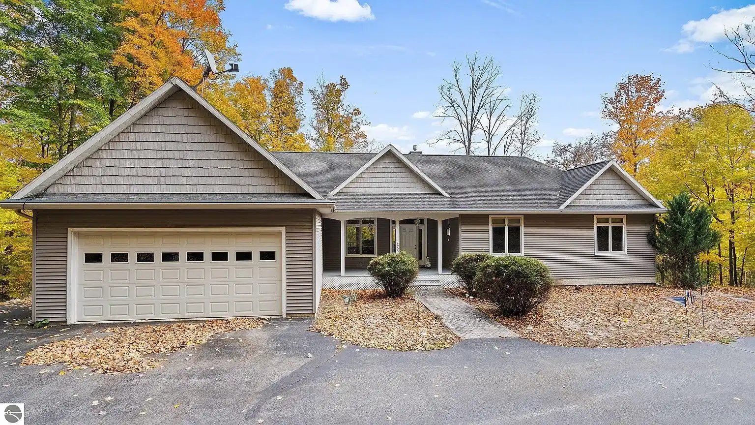 4955 Truax Lake Rd