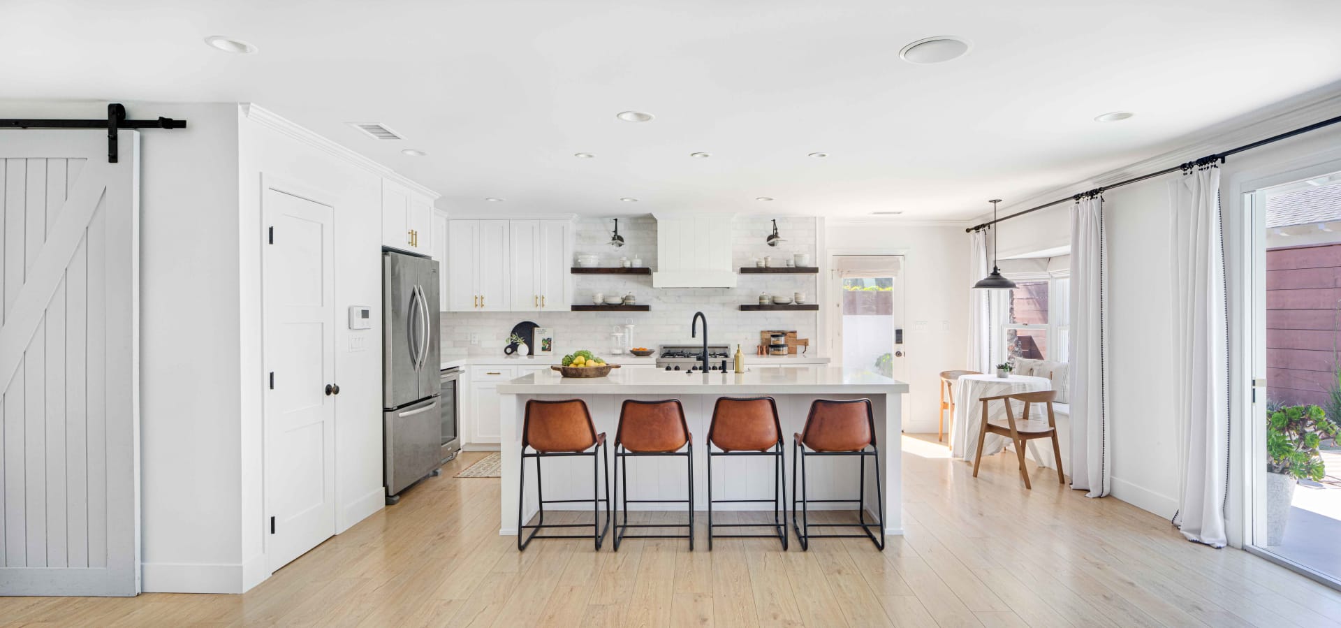 389 Mira Loma Pl