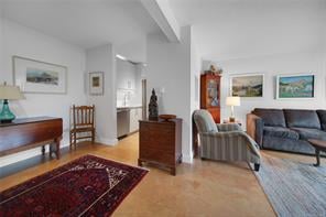 510-1433 Faircliff Lane