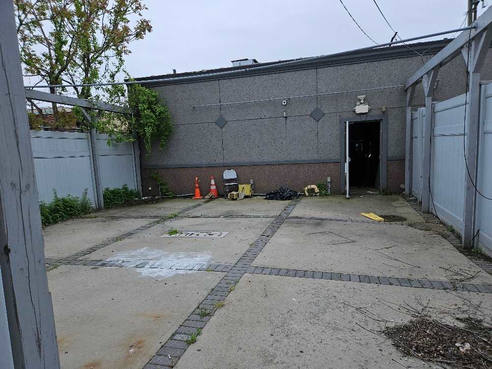 273 Fulton Ave