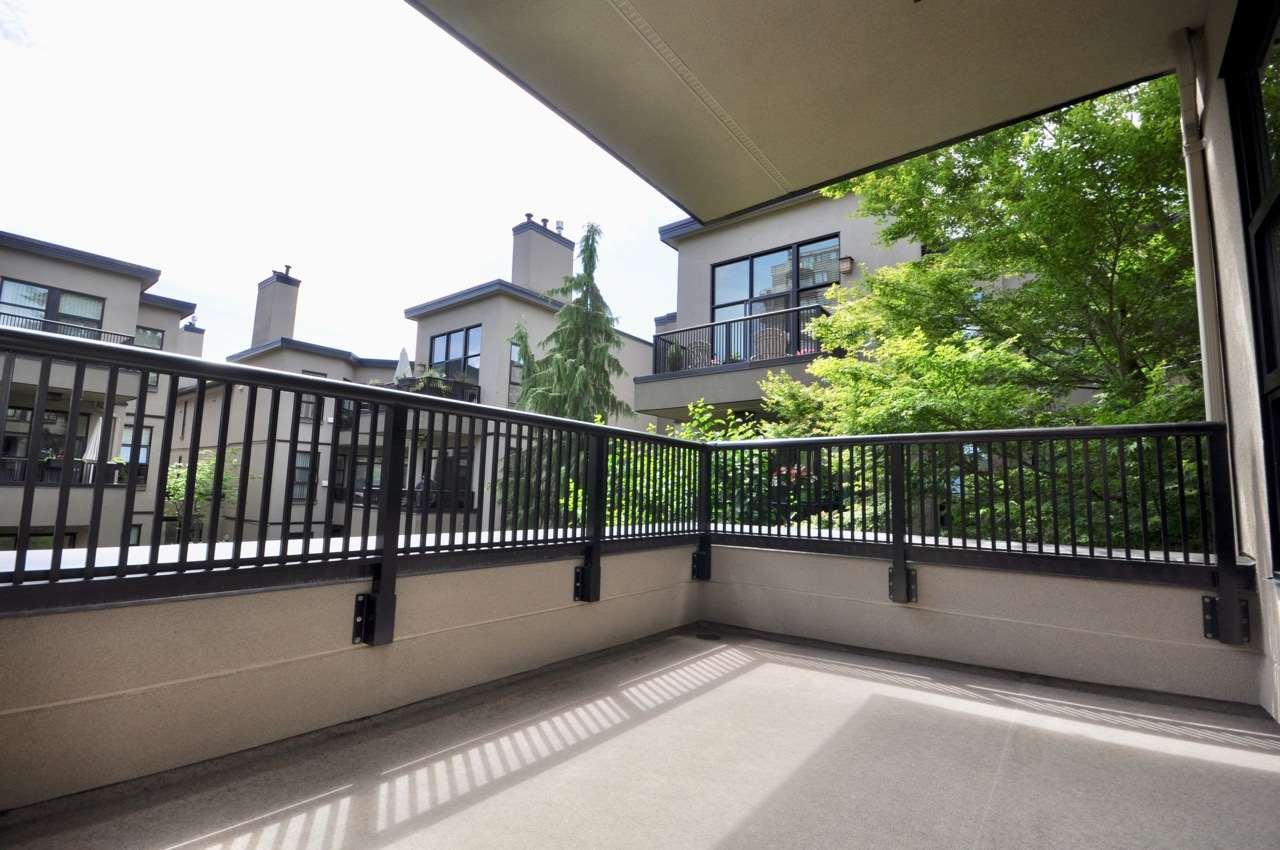 208-3760 W 6th Avenue, Vancouver
