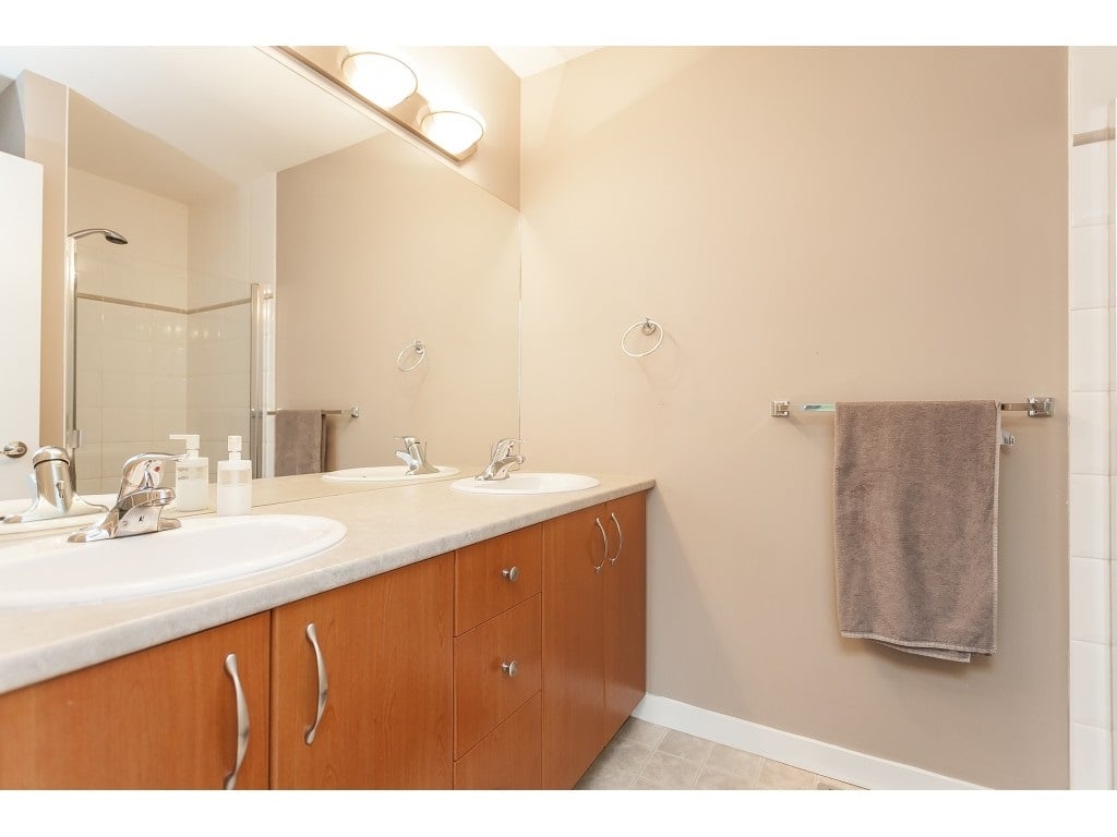 101-12040 68 Ave