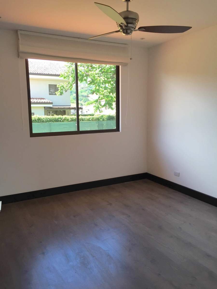 Contemporary Multi Level Townhome, Ciudad Colon, San Jose