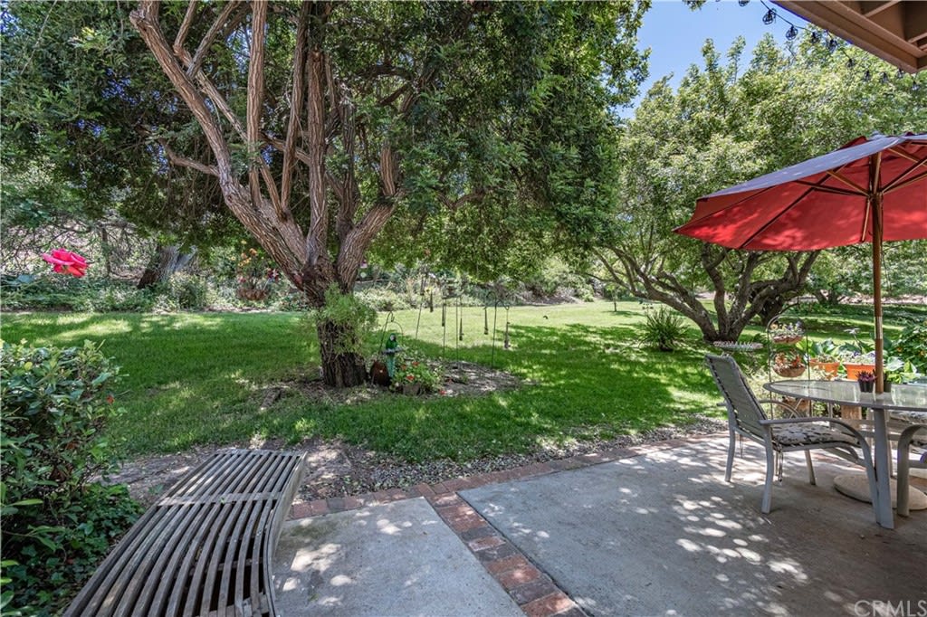 1718 Tecalote Dr #26