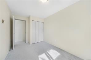 401-1124 Esquimalt Rd