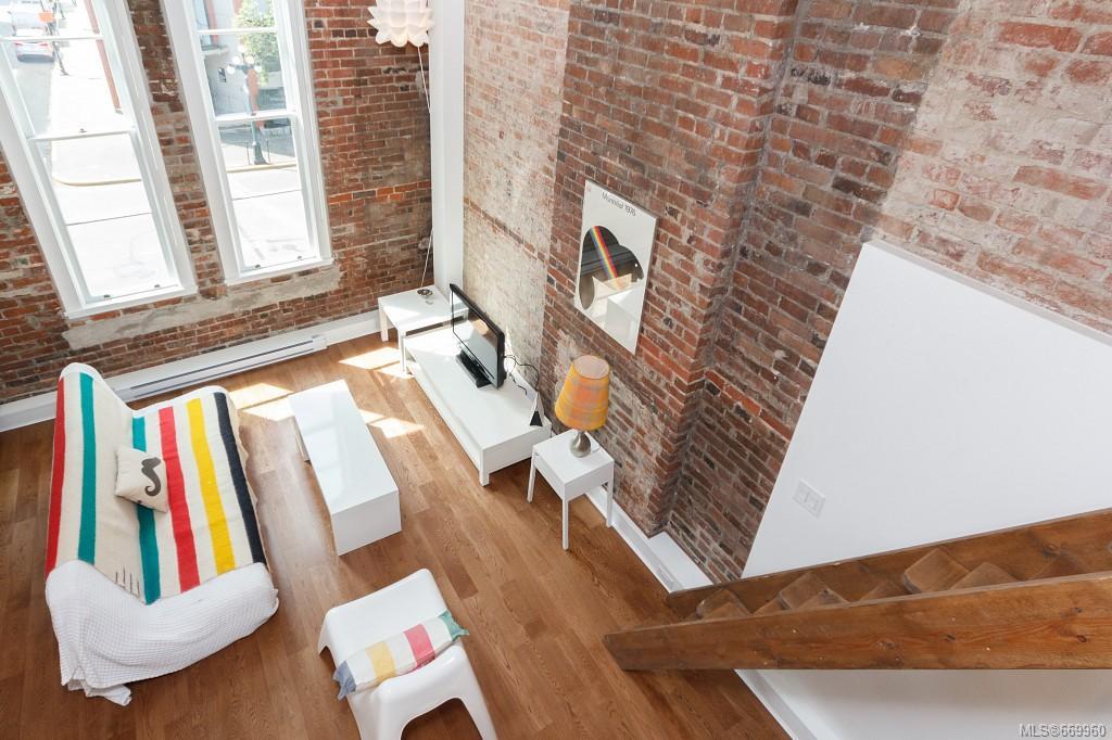 202-562 Yates St, Victoria