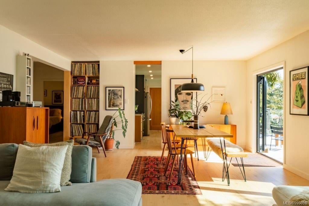 378 Marine Dr